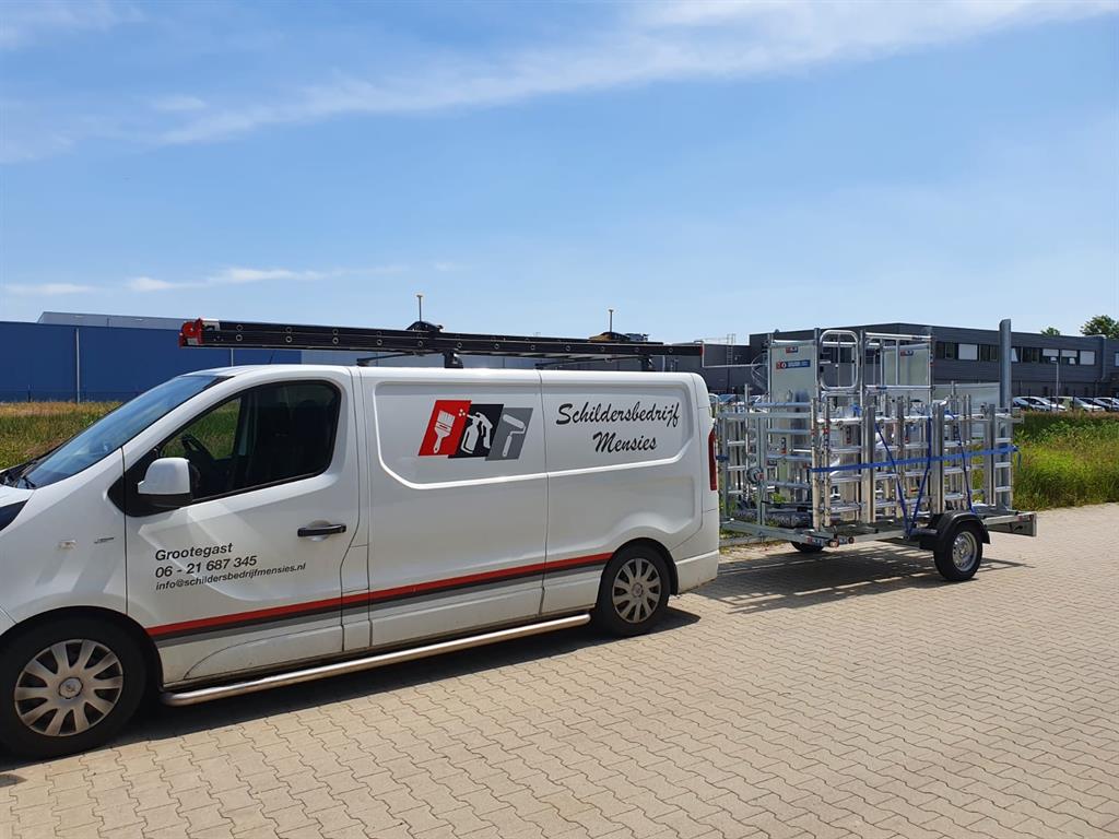 rolsteigerliftmetaanhangermensiesschilderwerken