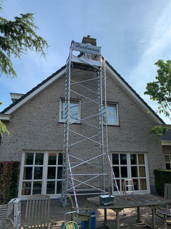 Uitwijkconsole 75-135 met Carbonplatformen en Rolsteigerlift Type S SIetse