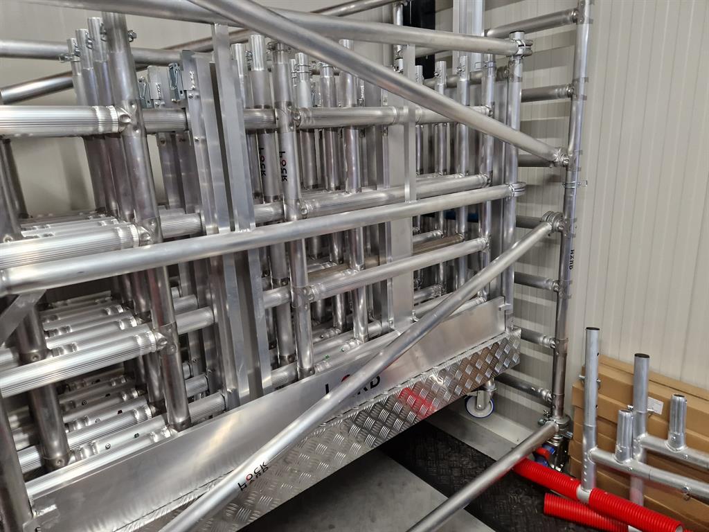 Rolsteigerlift dubbele schoren, diagonaal en horizontaal schoren