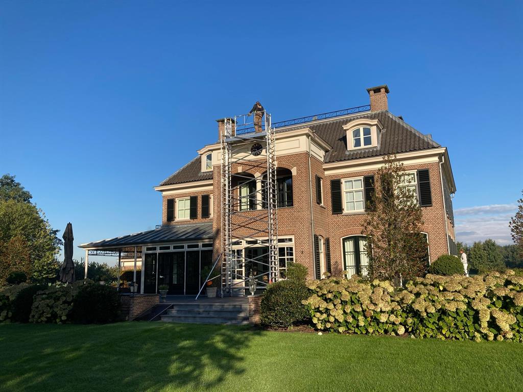 rolsteigerliftveiligophoogtewerkenaanushuis